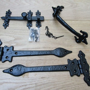 Black Antique CAST IRON LEAF hinges and 9&quot; cottage thumb latch vintage Tudor gothic old style ornate decorative door tee hinges t hinge set