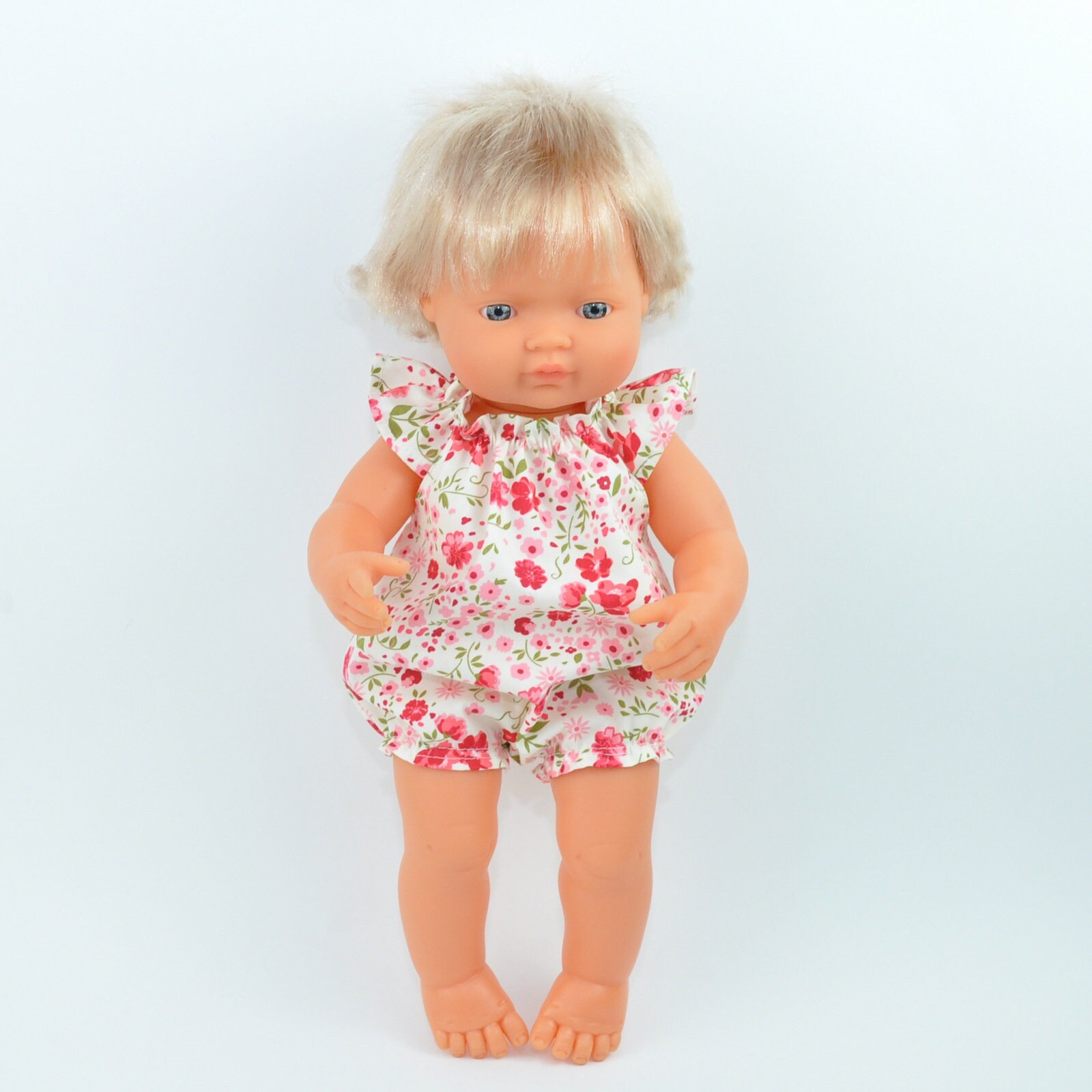clothes for miniland dolls