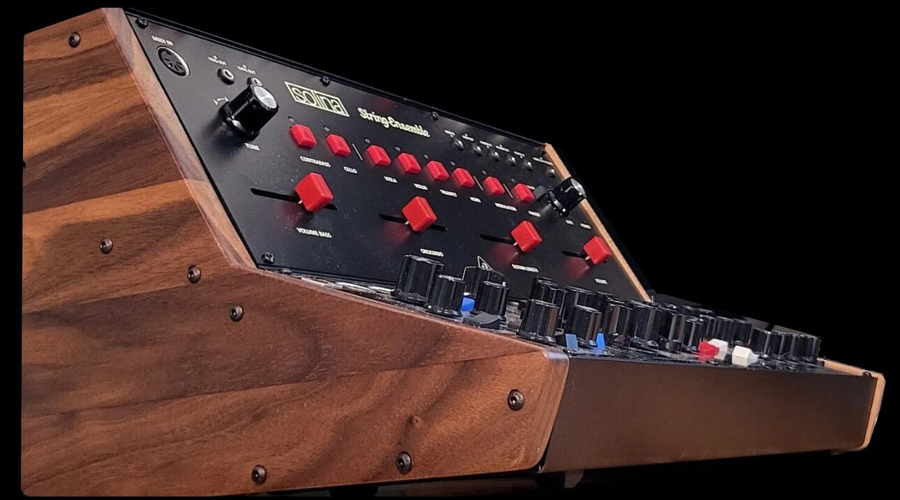 2段式ウォールナット ユーロラック シンセスタンド: Behringer & Moog