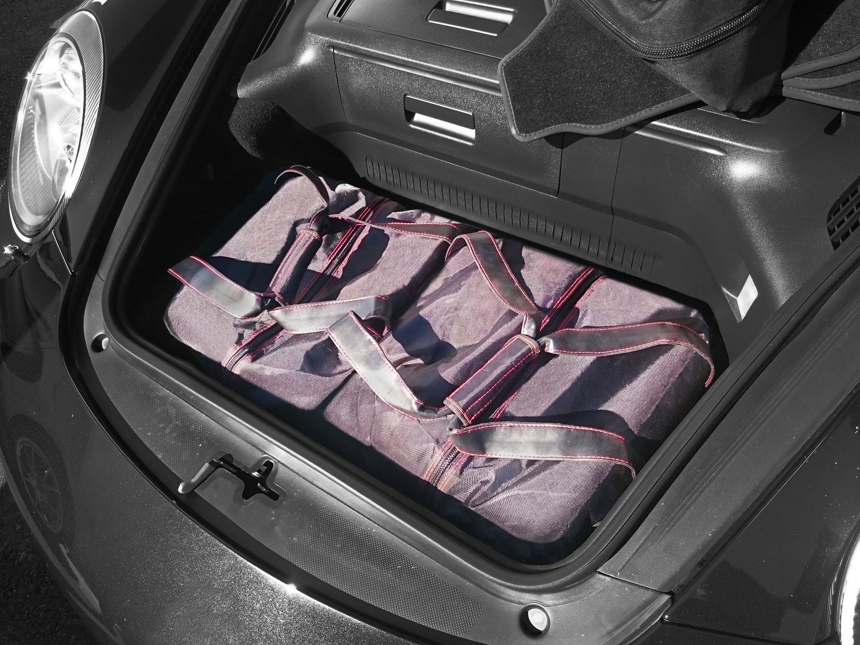 thumbnail image 2 of Roadtrip Custom Fitted Luggage Set For Porsche 911 (2012+) - 3pc Black Bags 2 of 6