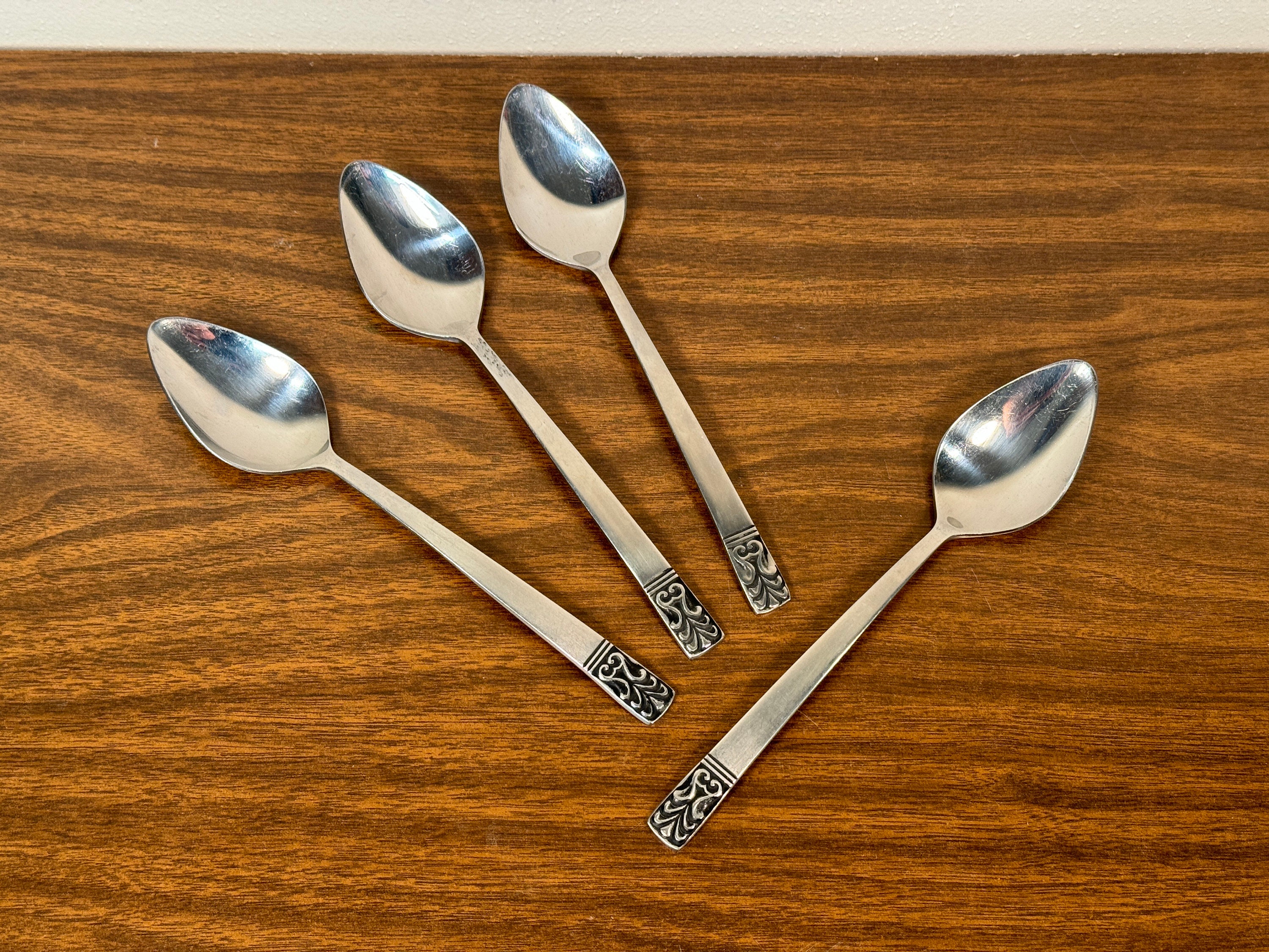 Four Carlyle Cameo Stainless Steel Tablespoons - Midcentury Black Accent Classical Scroll Scrolling Motif Fancy Silverware Table Spoon Set 4