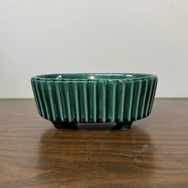 Hull F39 7" Green Ceramic Planter - Midcentury Art Pottery Fluted Ribbed Oval Oblong Cache Pot Pottery Trinket Dish Bowl Decor