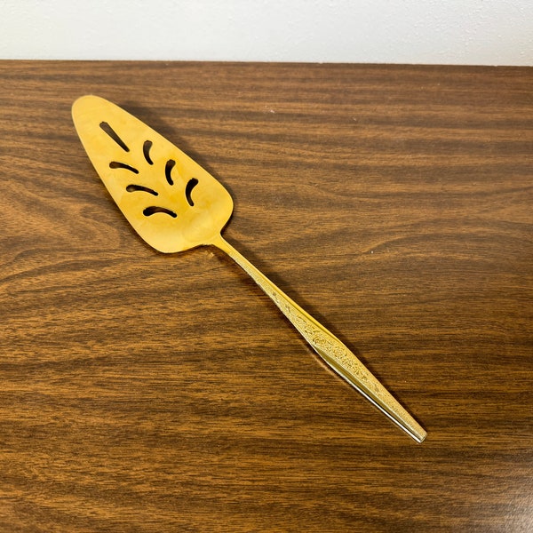 Golden Bouquet Pie Server - Midcentury Gold Toned Stainless Steel Botanical Floral Flower Cake Torte Tart Desert Spatula Serving Utensil