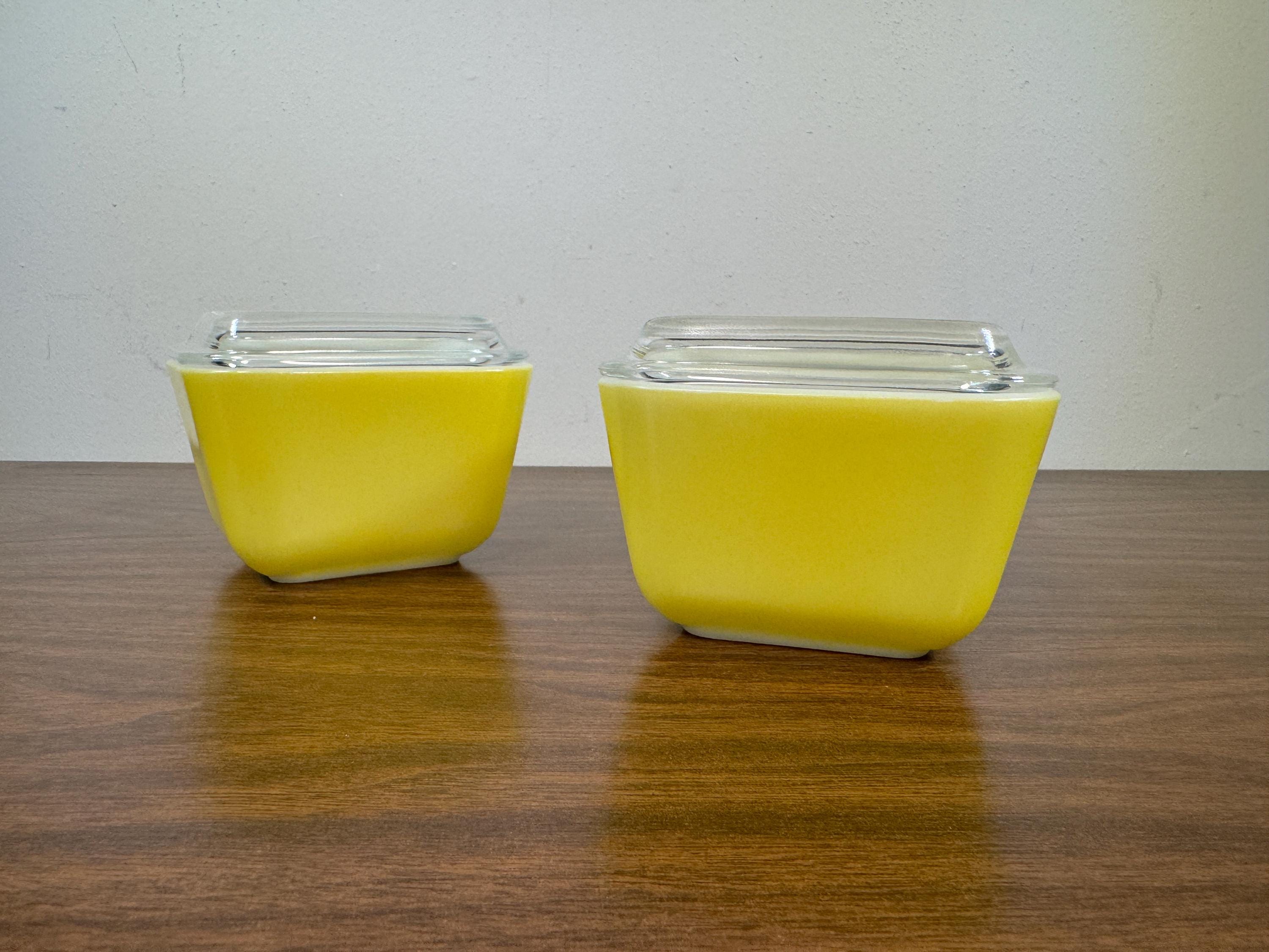 Two Pyrex Verde #501 Refrigerator Dishes With Lids - Midcentury