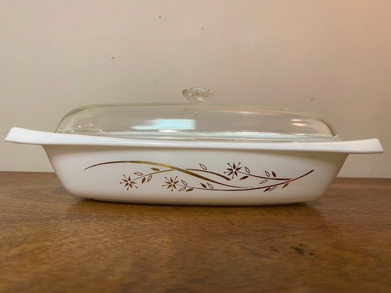 Pyrex Golden Honeysuckle Casserole Baking Dish Pyrex 033 Pyrex White Gold Leaf Design