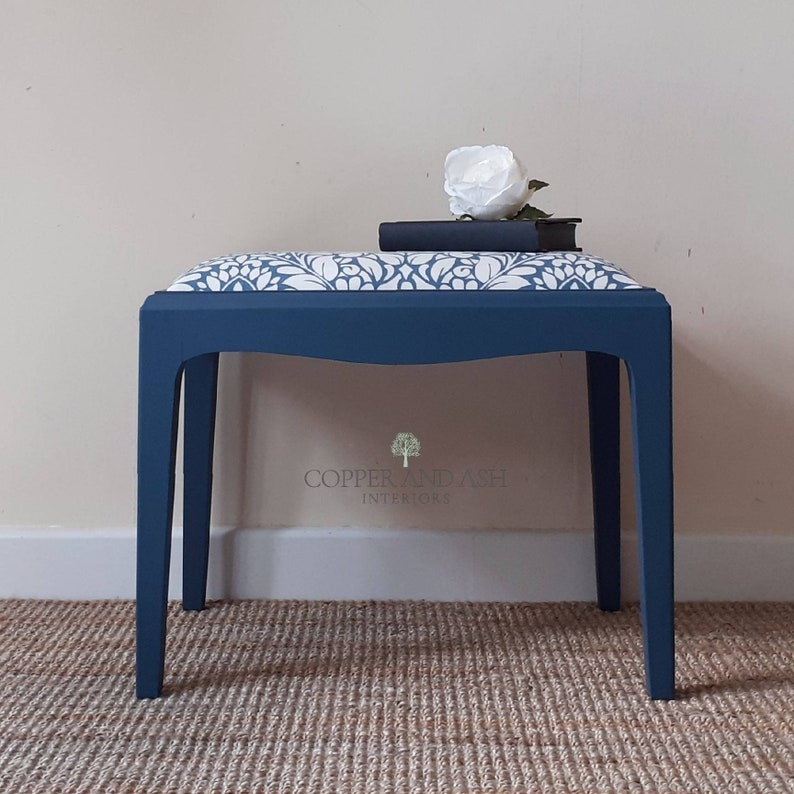 Blue Dressing table stool William Morris style fabric Etsy.de