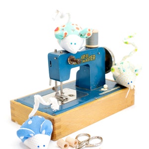 Tilly: A Mouse Pincushion PDF Pattern