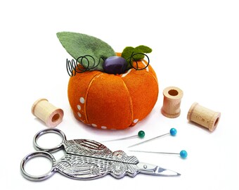 Big Dolores: A Pumpkin Pincushion PDF Pattern
