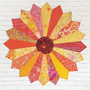 Lazy Daisy: A 42&quot; Table Topper