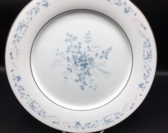 Noritake Candice #5509 10-5//8/" Dinner Plate