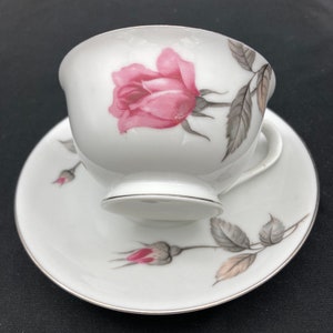 Replacements Venna Rose Fine China Japan-Pink Rose Cup and saucer - Set Of 3 ~