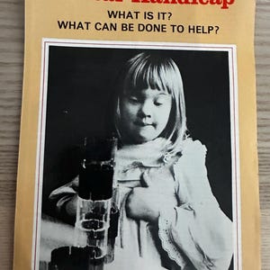 Vintage Mencap SEN Neurodiverse Dodatkowe potrzeby Zespół Downa Ulotka z lat 70.