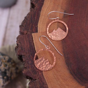 copper mountain earrings, sunset, copper earrings, hammered dangle earrings, small circle, disc earrings, minimalist jewelry, copper jewelry