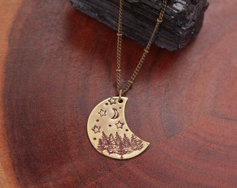 Hand gestempelt Halbmond Halskette, Messing Wald Anhänger, Boho Schmuck