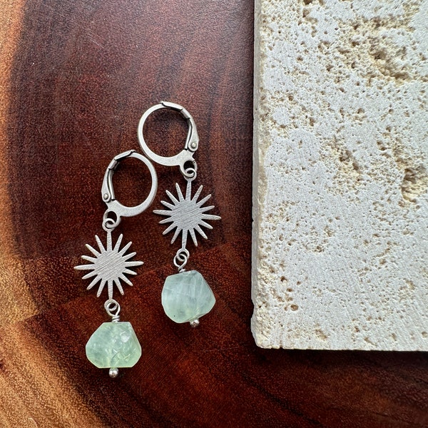 prehnite huggie hoops // star earrings // silver earrings // prehnite earrings // raw crystal earrings // boho luxe // boho earrings