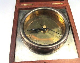 Vintage desk clock in genuine wooden box, battery, tested working condition
