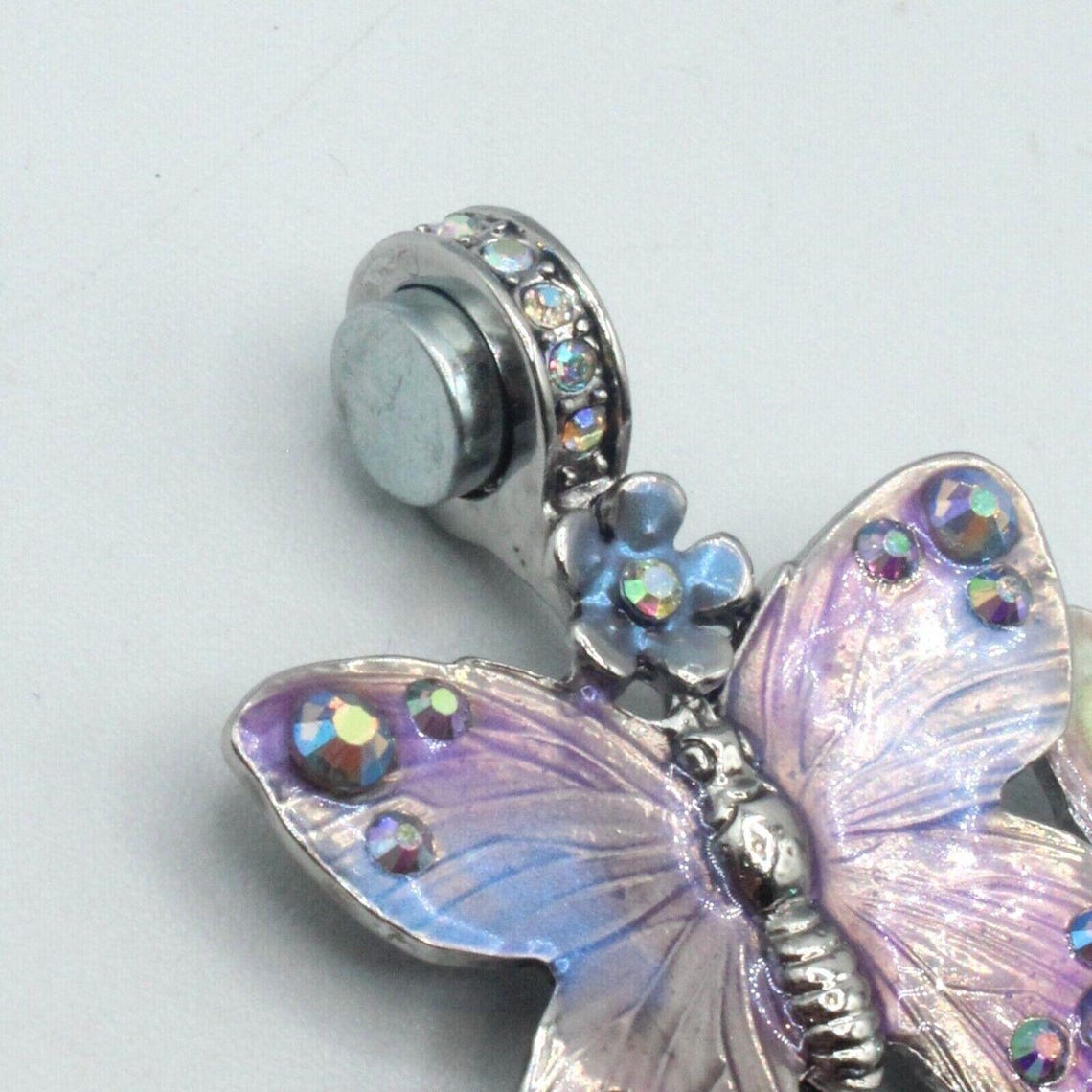 Ciondolo Magnetico Kirks Folly Ruota Patriottica, Argento - Idea Regalo Unica
