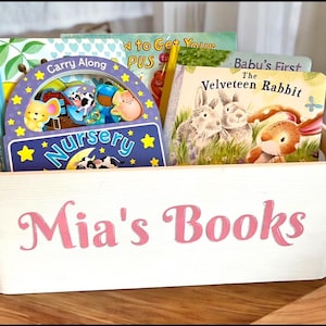 Personalisierte Monogramm-Bücheraufbewahrungsbox aus Holz, Bücheraufbewahrungsbox für Kinder