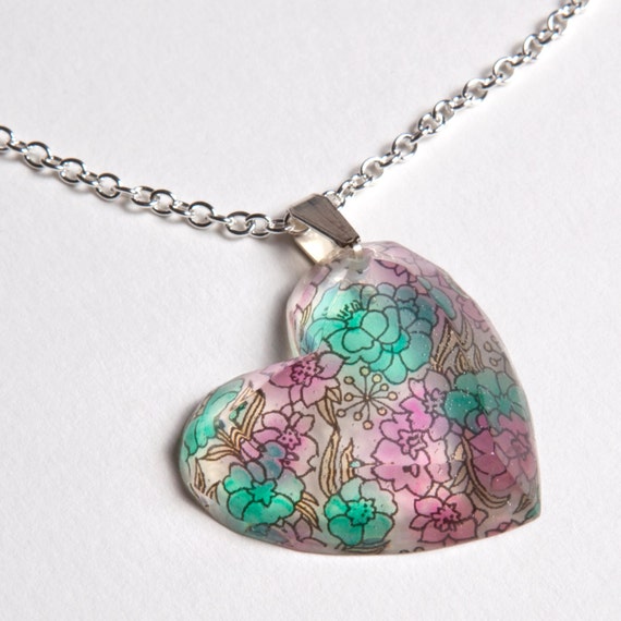 Items similar to Flower Resin Pendant on Etsy