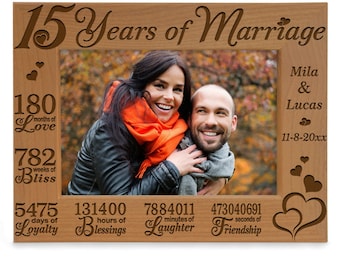 PERSONALIZED -15 Years of Marriage Engraved Picture Frame. Fifteen Years Crystal Anniversary Gift for Couple, Husband and Wife. Couple Photo