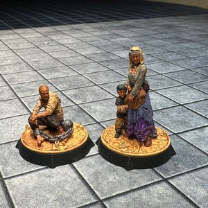 Onslaught Dungeon and Dragons NPC prisoners miniatures