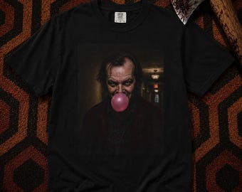 Camiseta de Jack Torrance con chicle, camiseta para fans de películas de terror, camiseta inspirada en el Hotel Overlook.