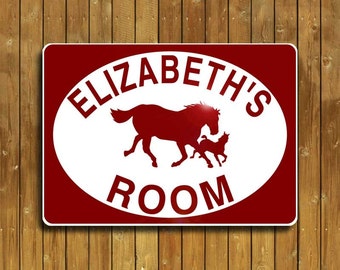 Horse sign, aluminum sign with two horses. Mama horse and baby horse, how cute is that?