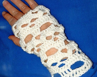 Skulls Handwarmer Fingerless Gloves Gauntlets - Downloadable Crochet Pattern PDF