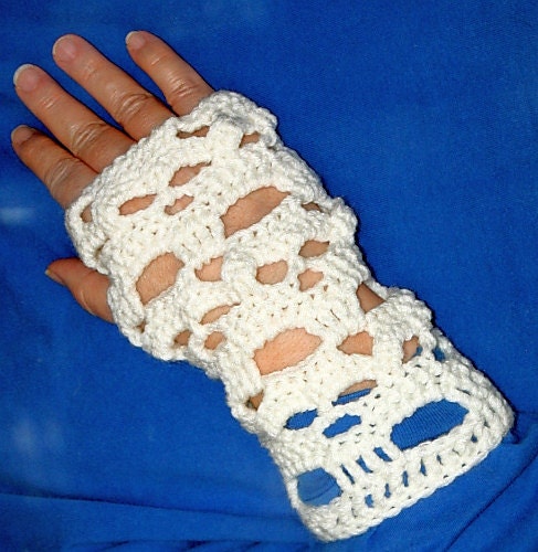 15 Grateful Dead Crochet Patterns for Bears, Blankets, Hoods, and Handmade Gifts 18 Skulls Fingerless Gloves Crochet Pattern