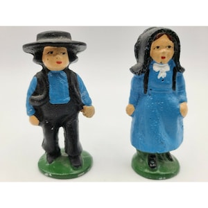 Vintage Cast Iron Amish Couple Figurines Hand Painted Folk Art Rustic Farmhouse Shelf Decor Primitive Americana Collectible Gift Set