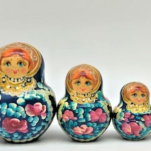 Russian Nesting Doll 5&quot; Matryoshka Babushka 10 Piece Hand Painted USSR Stacking Dolls Nesting Dolls MCM Russian Folk Art