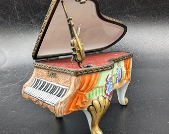 Limoges  Piano Trinket Music Box Peint Main Limoges France Grand Piano Musical Box Trinket Box Limited Edition Moulin Rouge 2/500 RARE