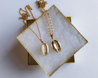 Kauri Muschel Halskette Weiß Anhänger Gold Sea Shell Schmuck Geschenke für Frauen Boho Strand Mermaid