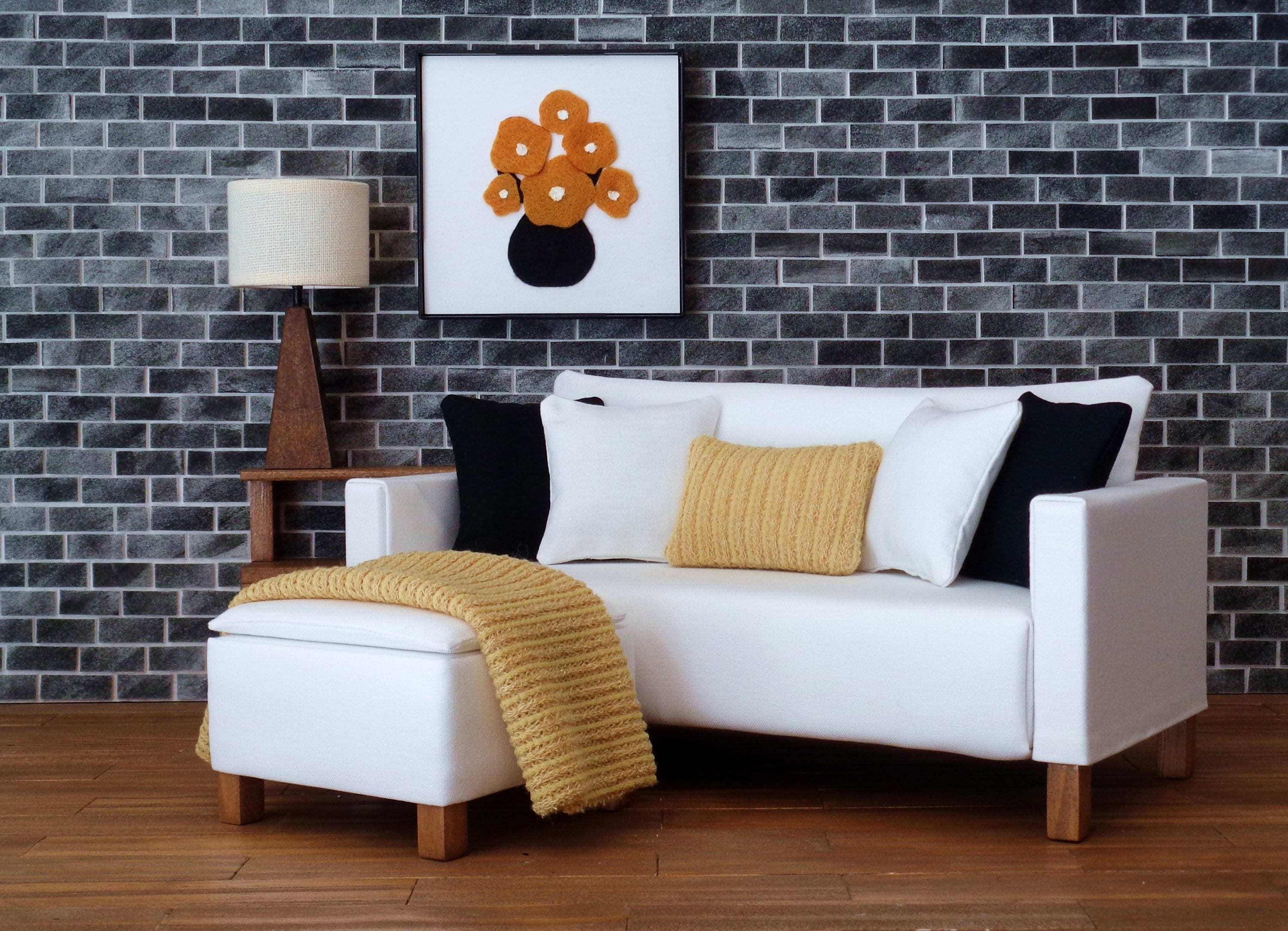 1:6 scale  dollhouse furniture Sofa/ottoman set 5 decorative pillows throw in White/black honey mustard color combination