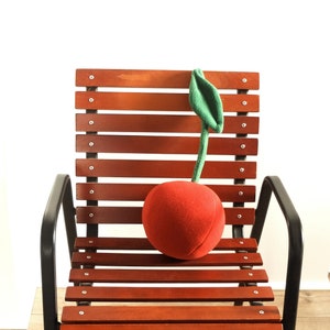 Coussin cerisier, cerisier polaire, oeuvres d'art fruitières, cerisier surdimensionné, gros coussin de fruits, cadeau pour arboriculteur, oreiller alimentaire, florfanka