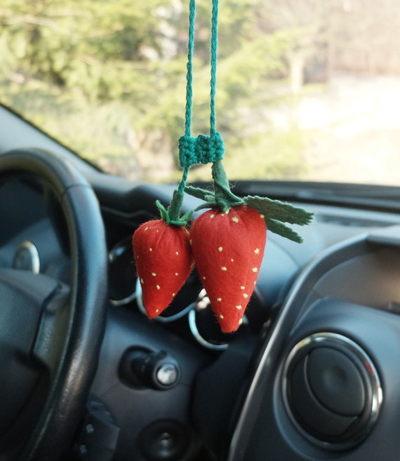 Hängende Erdbeeren, Autospiegel Zubehör, Rückspiegel Anhänger, Filz Auto  Dekor, Hängende Dekoration für Auto, kleines Geschenk, Florfanka - .de