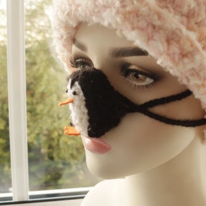 Penguin Nose Warmer, Nose Cozy, Crochet Nose Hat, Nose Scarf, Stocking Stuffer, Fun Bird, Best Friend Gift, Funny Nosie