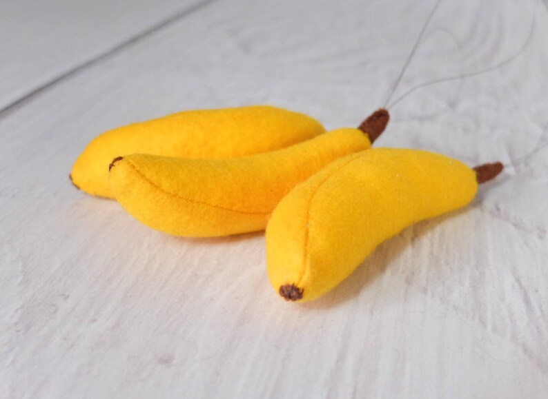 Xmas Tree Ornament Felt Banana with Hanging String Fruit Ornament Christmas Decoration Holiday Season Celebrate Holidays Christmas Gift