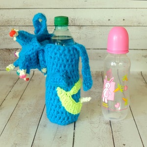 Baby travel toy, bottle cozy, crochet UFO, alien invasion, bottle sleeve, gift for baby, for kids, bottle cover, turquoise bottle bag image 6