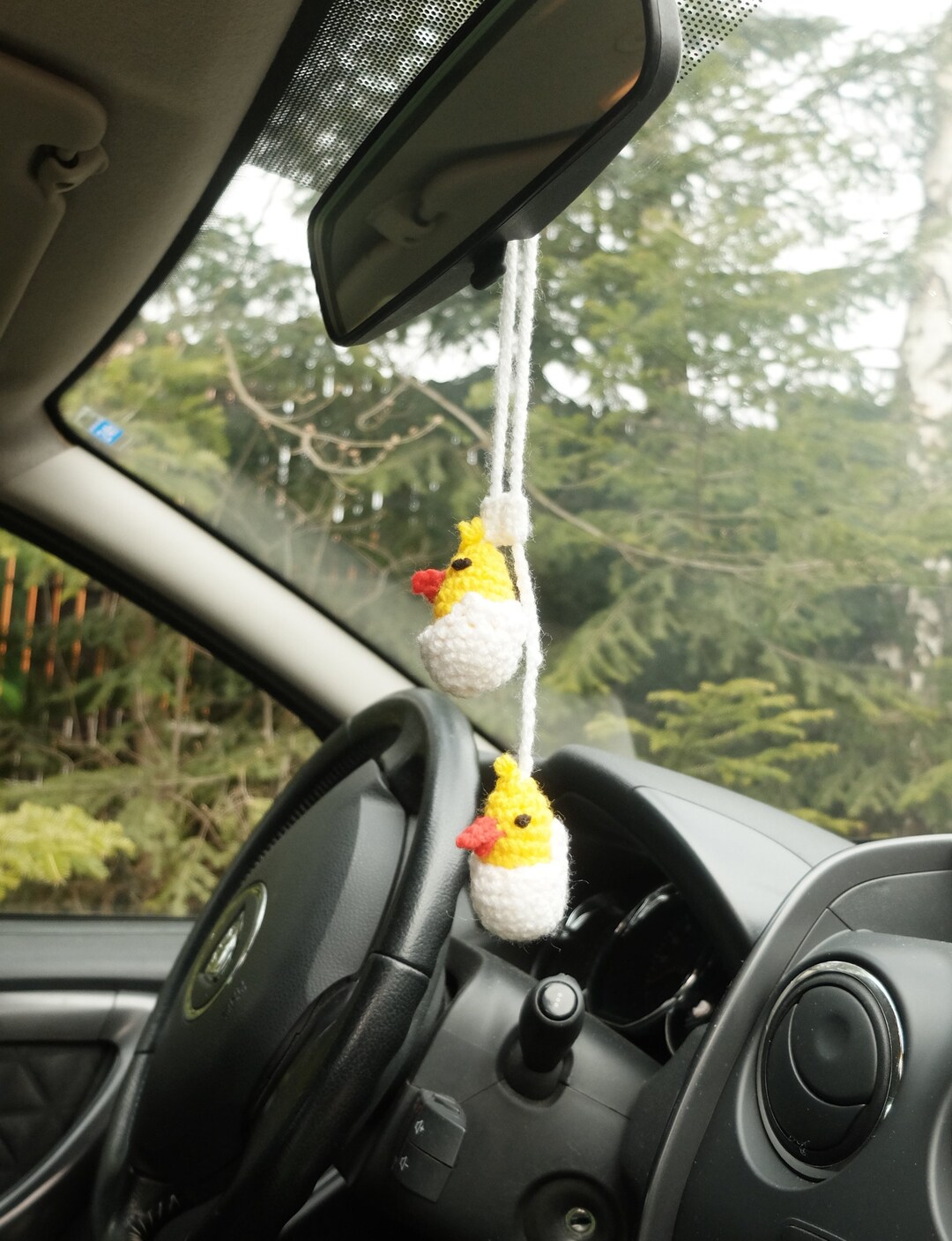 Cute Mini Chickens Car Dashboard Accessories Fun Chicks Car Rearview Mirror Decor Interior Ornaments Fairy Garden Home Car Gifts