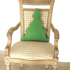 Green Xmas Tree, Decorative Pillow, Christmas Tree Shaped Cushion, Holiday Decor, Throw Pillow, Stuffed Xmas Tree, Xmas Gift, Winter Accent