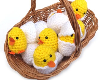 ONE Duckling in a Egg, paastafel, gele babyeend, klein kuiken, paasmandvuller