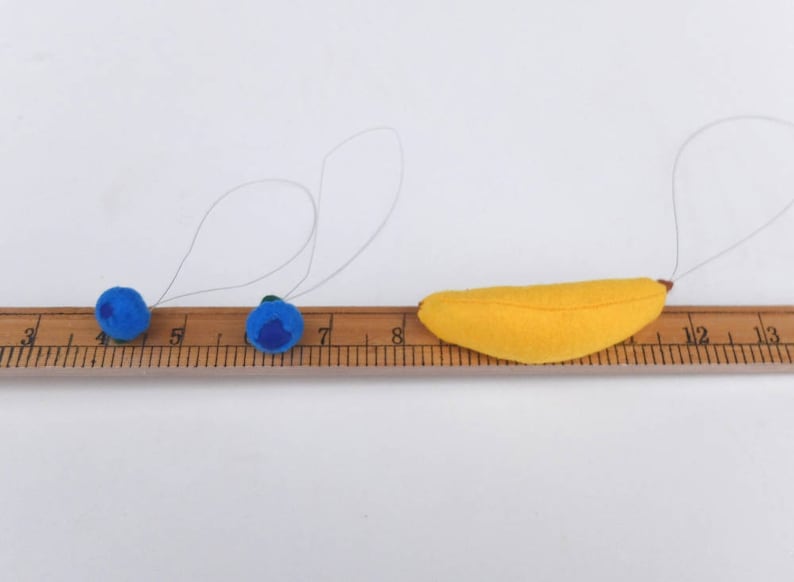 Xmas Tree Ornament Felt Banana with Hanging String Fruit Ornament Christmas Decoration Holiday Season Celebrate Holidays Christmas Gift