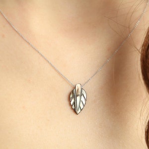 Solid 8k Gold Chain and Black Mother of Pearl Floating Leaf Pendant Necklace
