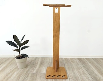 Support vertical pour planche de surf sur pied