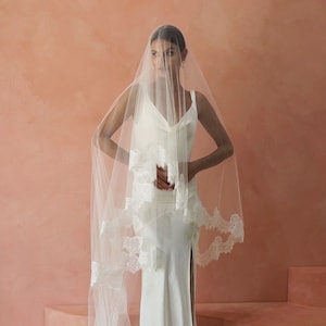COLETTE II - Drop Veil with Lace Trim, Two Tier Lace Wedding Veil, Lace Edged Veil, Romantic Veil, Bridal Veil, Long Cathedral Lace Veil