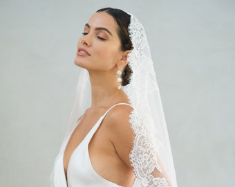 EMMALINE I Lace Mantilla Veil, One Tier Bridal Veil with Lace Trim, Lace Wedding Veil, White Lace Veil, Long Cathedral Veil, Romantic Veil