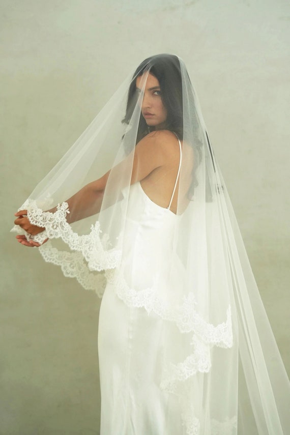 CHARLOTTE II | Two Tier Drop Veil With Lace Trim in Chapel  display picture 3