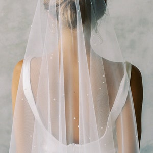 AVA I One Tier Pearl Wedding Veil, Pearl Veil, Modern Bridal Veil with Pearls, Chapel Pearl Veil, Cathedral Length Veil with Pearls image 3