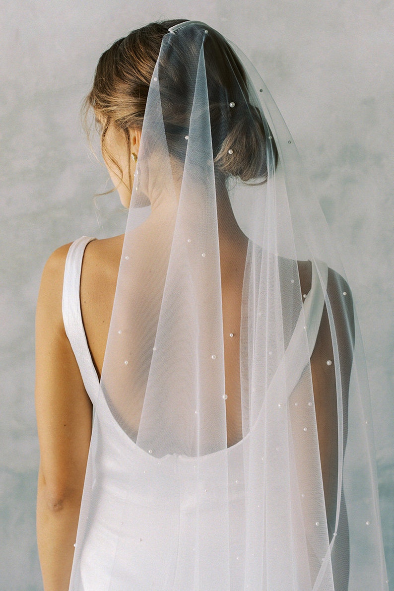 AVA I One Tier Pearl Wedding Veil, Pearl Veil, Modern Bridal Veil with Pearls, Chapel Pearl Veil, Cathedral Length Veil with Pearls image 4